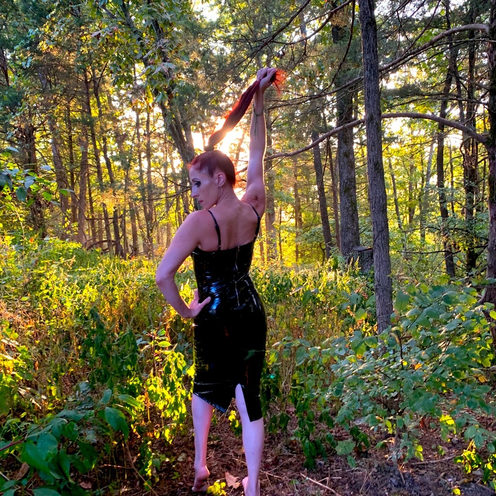 Meet your Posher, Charms